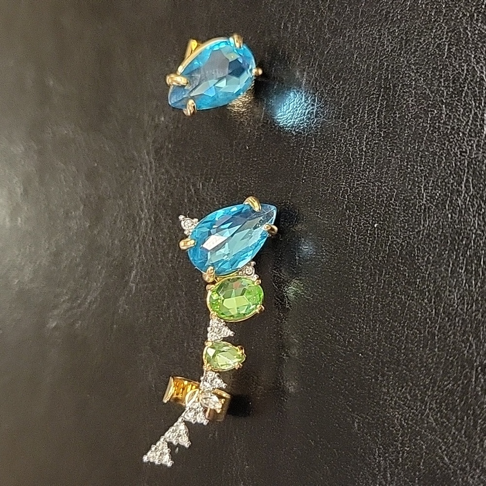 Alexis Bittar Asymetical stud & ear crawler climber with ear clip earrings Gold